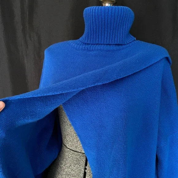 Asymmetrical chunky open front sweater - Picture 10 of 14